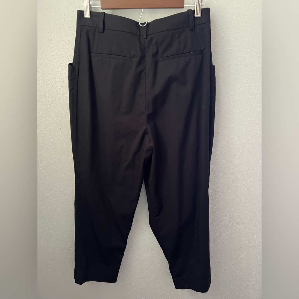 CO High Waist Patch Pocket Cotton Crop
Pants Size 6 New - Picture 6 of 16